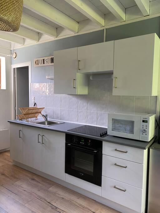 Appartement En Campagne Berville-sur-Mer ภายนอก รูปภาพ